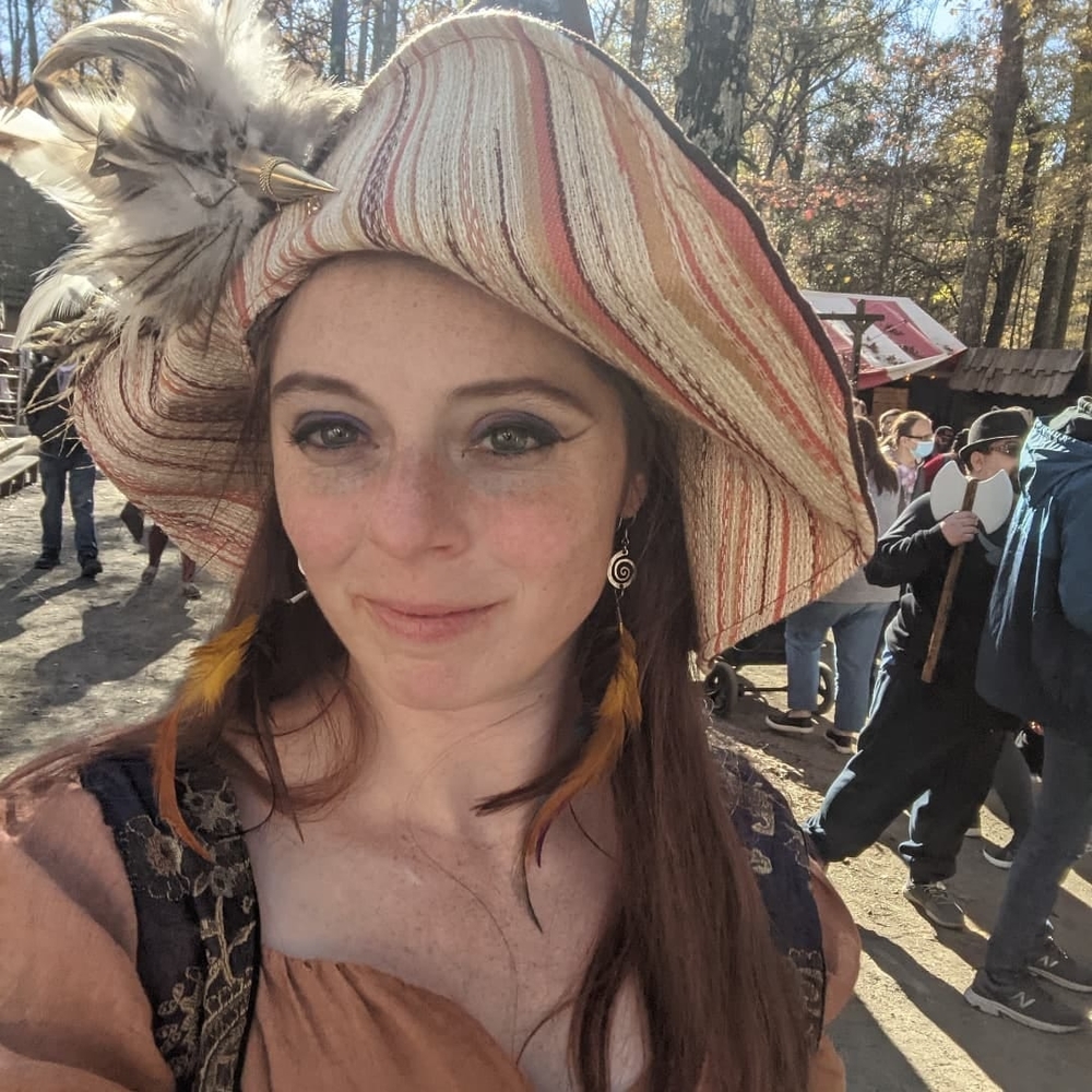 Meet your Posher, Rebecca